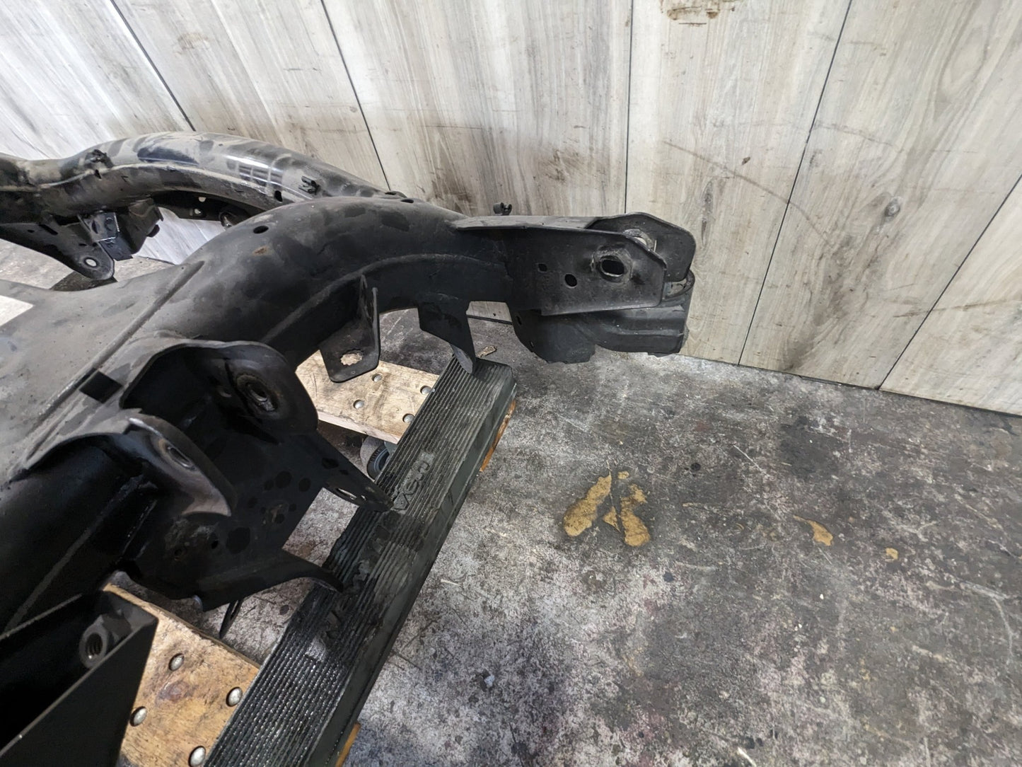 15-18 OEM BMW F85 X5M F86 X6M Rear Subframe Crossmember Suspension Carrier