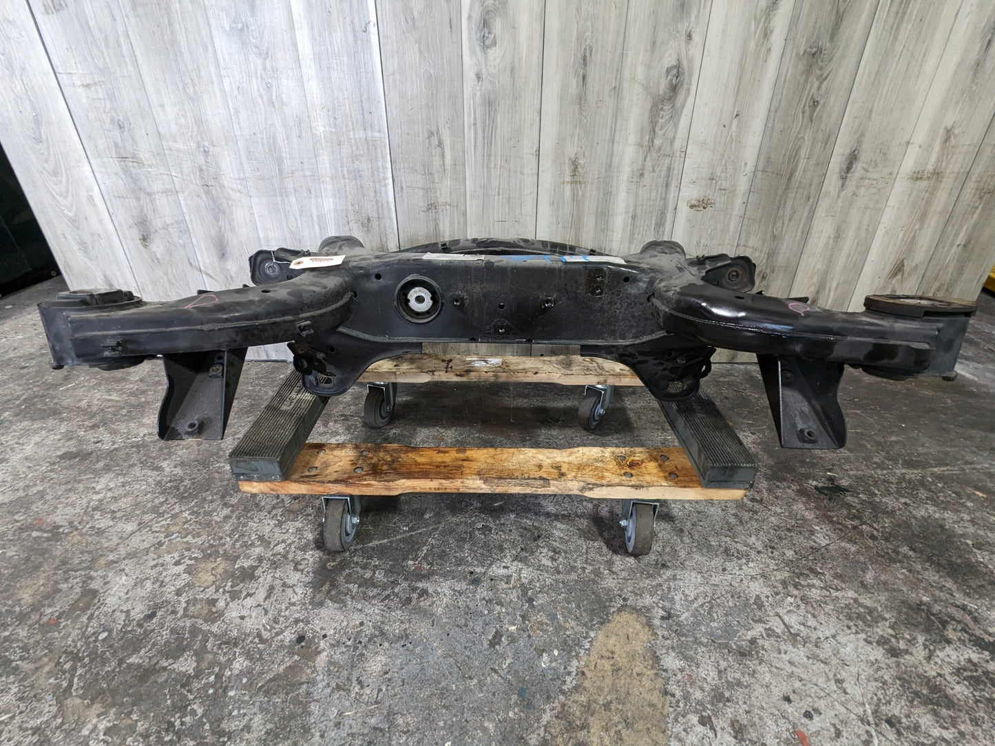 15-18 OEM BMW F85 X5M F86 X6M Rear Subframe Crossmember Suspension Carrier