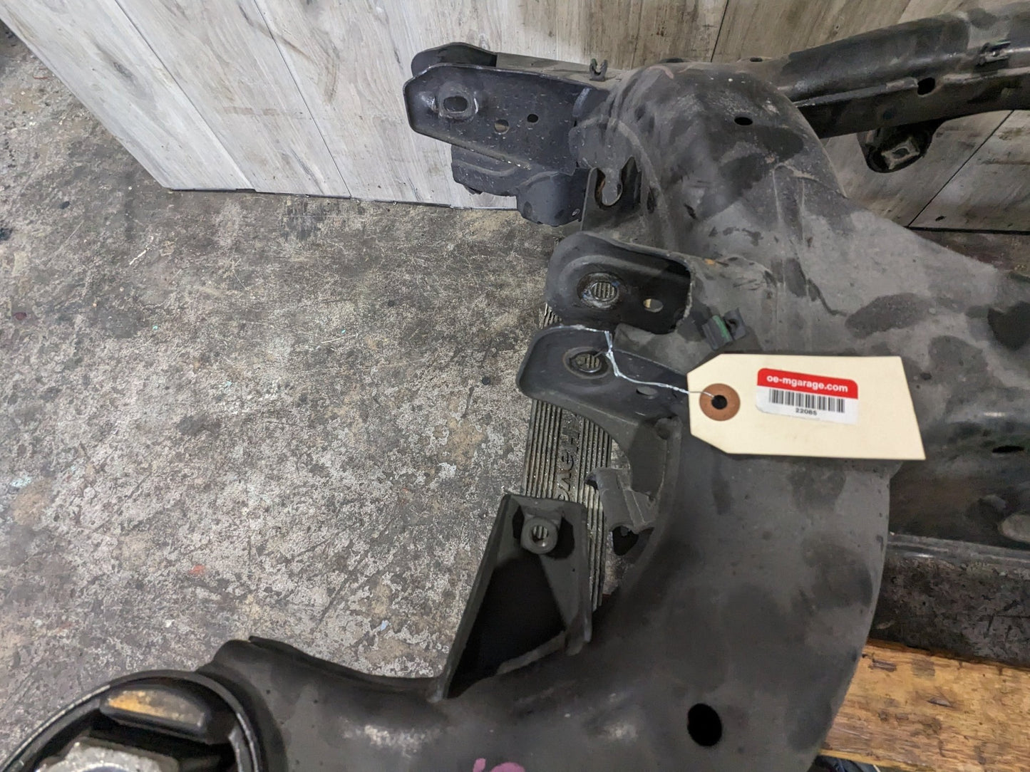 15-18 OEM BMW F85 X5M F86 X6M Rear Subframe Crossmember Suspension Carrier
