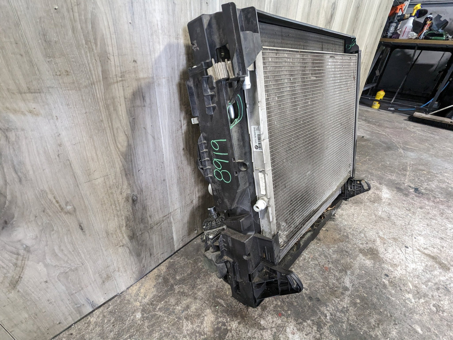 14-19 BMW F85 F86 X5M X6M S63R Engine Main Radiator Cooling ASSEMBLY w/ Fan