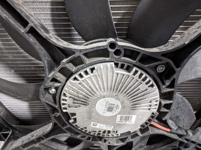 14-19 BMW F85 F86 X5M X6M S63R Engine Main Radiator Cooling ASSEMBLY w/ Fan
