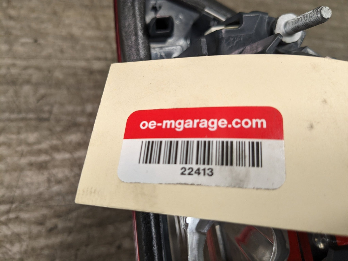 14-17 OEM BMW F32 F33 F36 F83 Rear Right Passenger Side Inner Tail Light