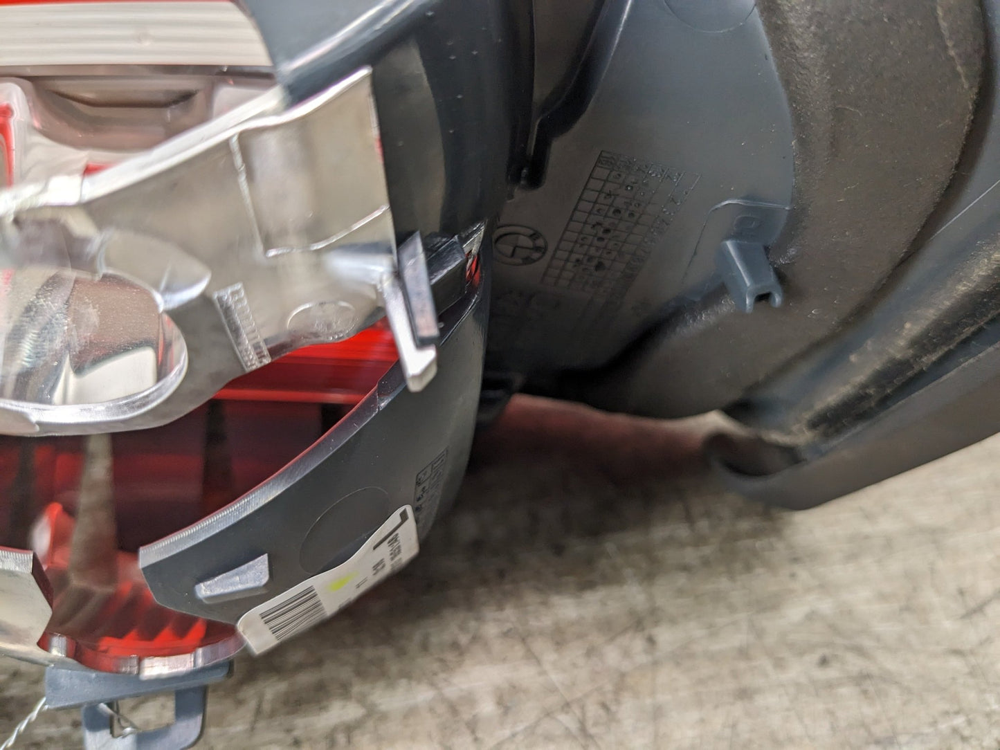 14-17 OEM BMW F32 F33 F36 F83 Rear Left Driver Side Inner Tail Light