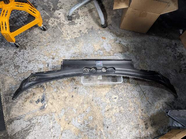 OEM BMW F25 F26 X3 X4 Windshield Cowl Cover Wiper Screen Vent Trim Panel