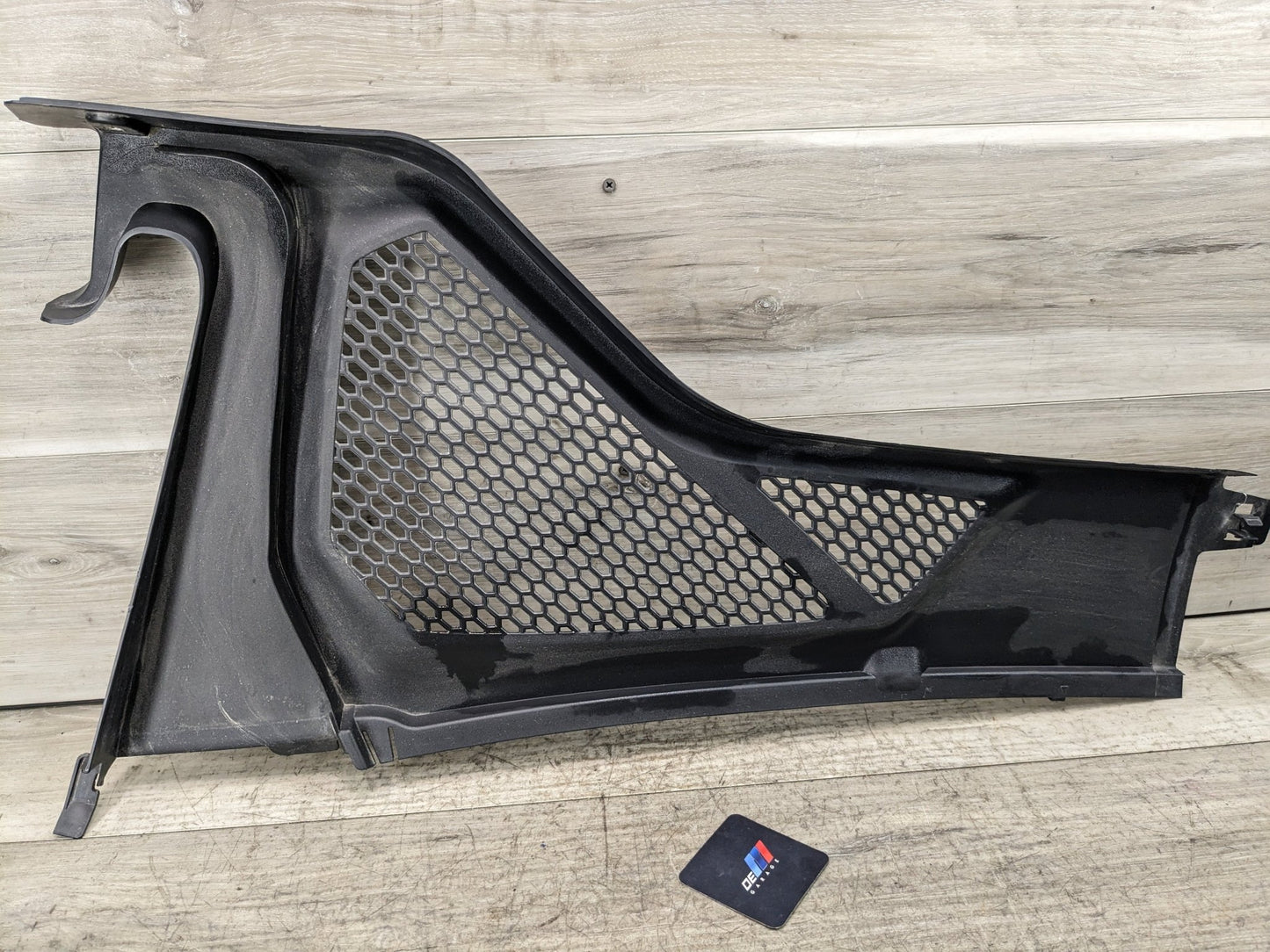 12-19 OEM BMW F15 F16 F85 F86 X5 X6 Front Left Windshield Cowl Assembly Cover