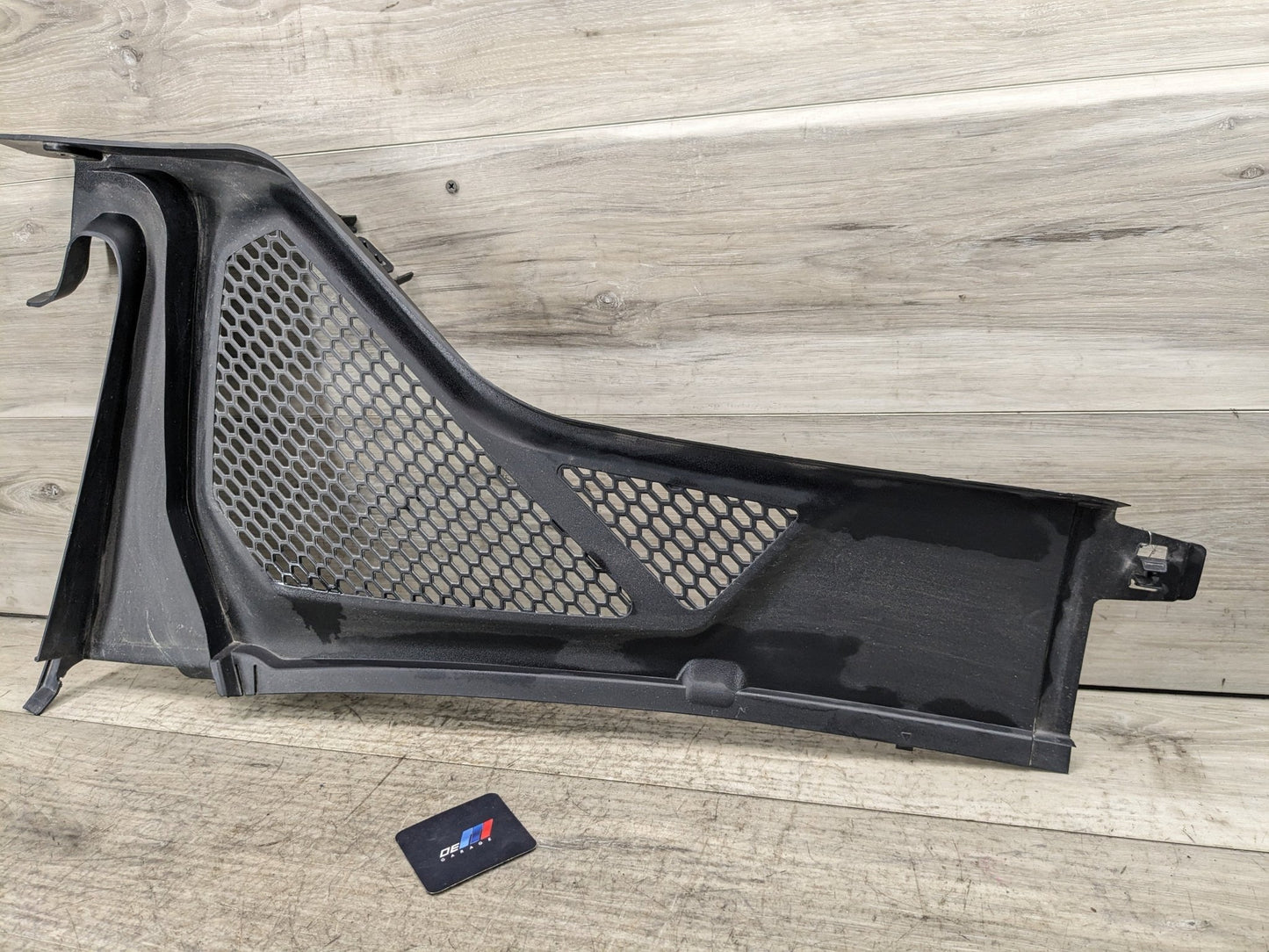12-19 OEM BMW F15 F16 F85 F86 X5 X6 Front Left Windshield Cowl Assembly Cover
