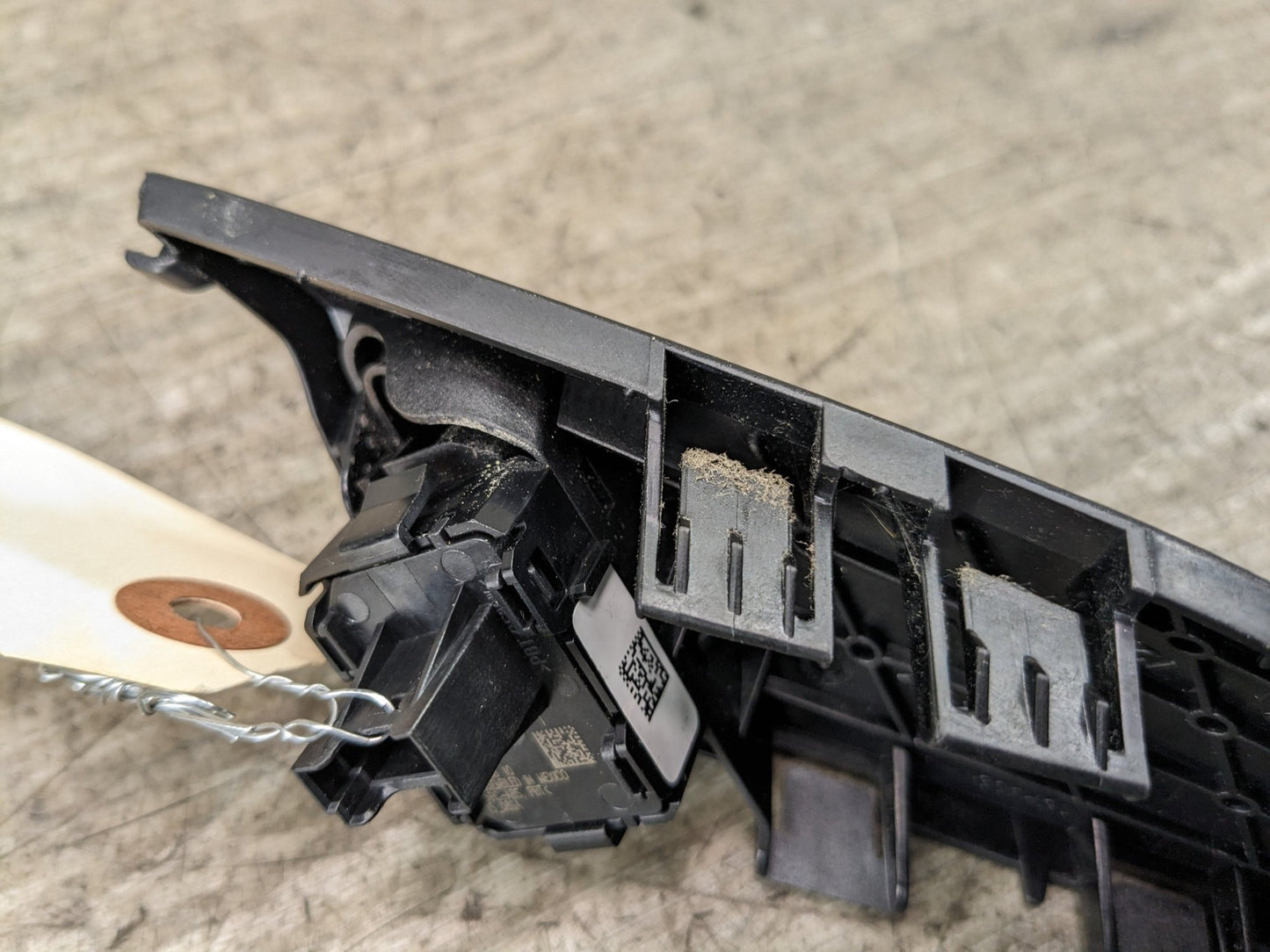 14-18 OEM BMW F15 X5 F85 Front Left Driver Side Door Panel Lock Switch Control