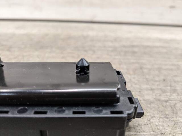 OEM BMW F22 F30 F32 F80 F82 X5 X6 Radio Remote Control Module Receiver Unit