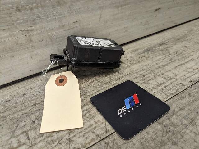 OEM BMW F22 F30 F32 F80 F82 X5 X6 Radio Remote Control Module Receiver Unit