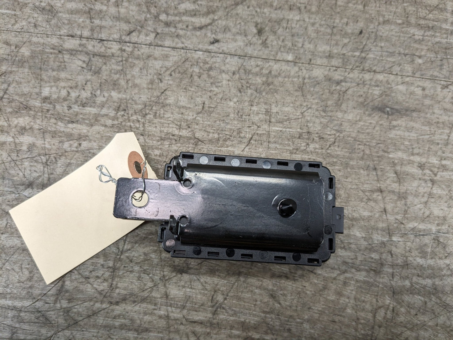 OEM BMW F22 F30 F32 F80 F82 X5 X6 Radio Remote Control Module Receiver Unit