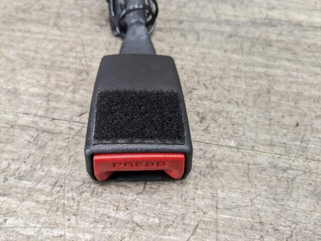 OEM BMW F90 G11 G12 G30 530 540 M550 750 M5 Front Left or Right Seatbelt Buckle