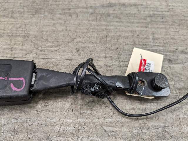 OEM BMW F90 G11 G12 G30 530 540 M550 750 M5 Front Left or Right Seatbelt Buckle