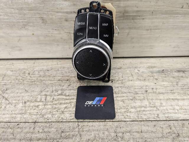 OEM BMW F90 G01 G02 G30 X3 M5 iDrive Navigation Controller Knob NBT NAV Button