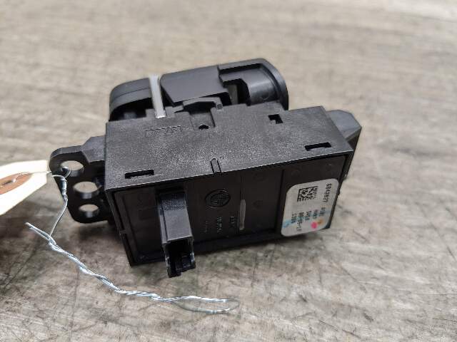 OEM BMW F90 M5 G01 G02 G30 530 540 M550 X3 Parking Brake Auto Hold Switch BLACK
