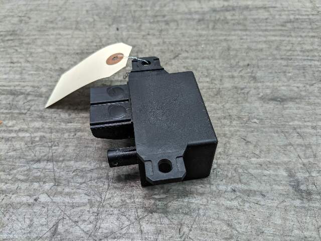 OEM BMW F10 F13 F02 F30 F32 F06 F80 F85 M3 M4 M6 Cooling Fan Relay Control 130A