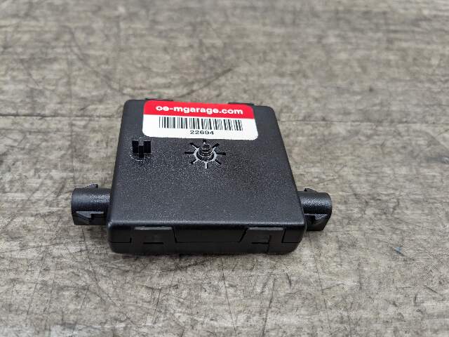 OEM BMW F15 F16 F26 F85 F86 Trap Circuit Radio Noise Filter Antenna Module