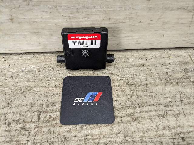 OEM BMW F15 F16 F26 F85 F86 Trap Circuit Radio Noise Filter Antenna Module