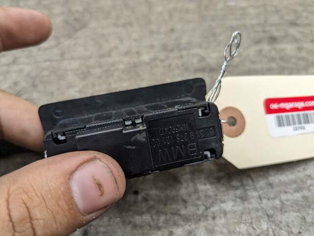 OEM BMW G12 F36 F10 F15 F85 M5 F06 M6 F01 F02 Rear Trunk Lid Center Lock Switch