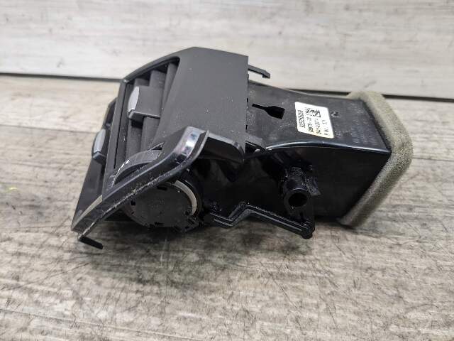 14-19 OEM BMW F15 F85 X5 F16 F86 X6 Passenger Right Air AC Vent Dash Grille