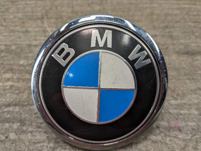 12-18 OEM BMW F13 F12 F06 M6 640i 650i Trunk Lid Emblem Button Ring with RVC*