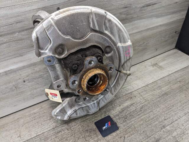 17-23 OEM BMW G30 530 540 M5550 REAR Right Passenger Hub Knuckle Bearing Carrier