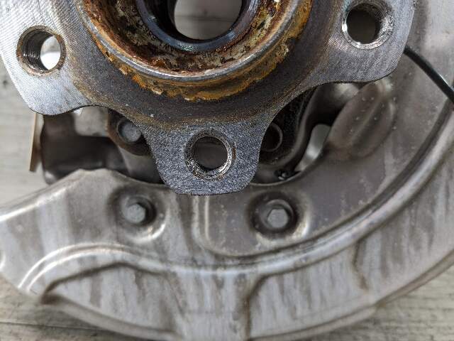 17-23 OEM BMW G30 530 540 M5550 REAR Right Passenger Hub Knuckle Bearing Carrier