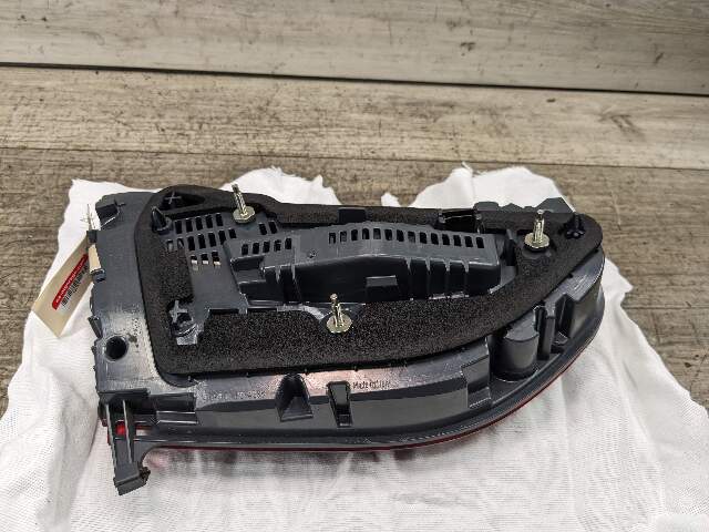 16-19 OEM BMW G11 G12 740 750 Rear Right Passenger LED Inner Stop Tail Light