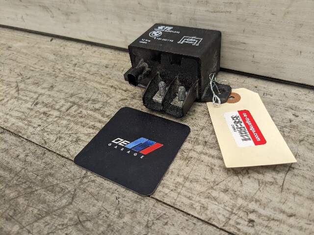 OEM BMW F10 F13 F85 F30 F32 F06 F80 F82 M3 M4 M6 Cooling Fan Relay Control 130A