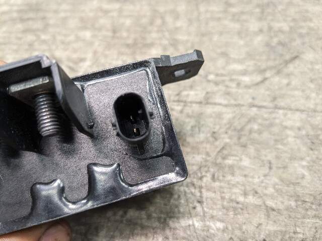 OEM BMW F10 F13 F85 F30 F32 F06 F80 F82 M3 M4 M6 Cooling Fan Relay Control 130A