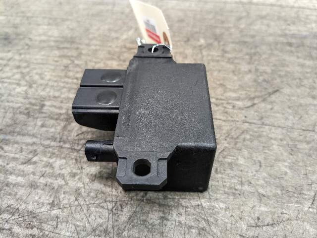 OEM BMW F10 F13 F85 F30 F32 F06 F80 F82 M3 M4 M6 Cooling Fan Relay Control 130A