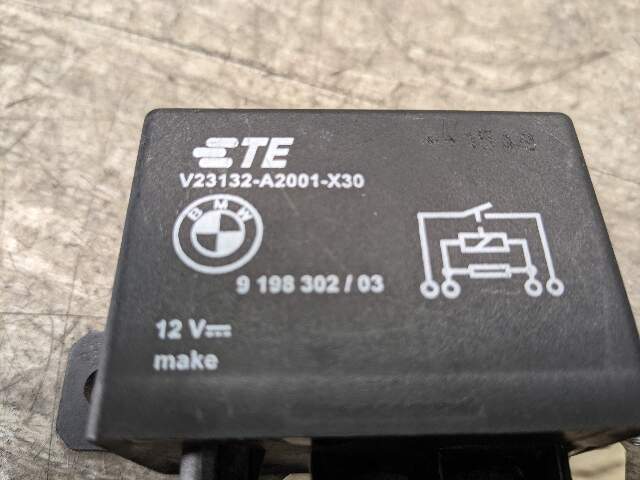 OEM BMW F10 F13 F85 F30 F32 F06 F80 F82 M3 M4 M6 Cooling Fan Relay Control 130A
