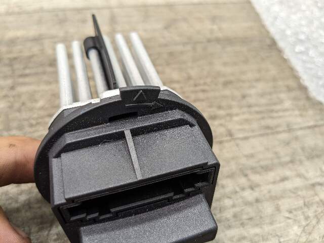 07-18 OEM BMW F15 X5 F85 X5M AC Air Conditioner Heater Blower Fan Motor Resistor
