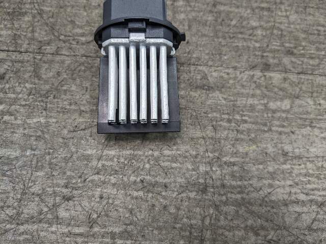 07-18 OEM BMW F15 X5 F85 X5M AC Air Conditioner Heater Blower Fan Motor Resistor
