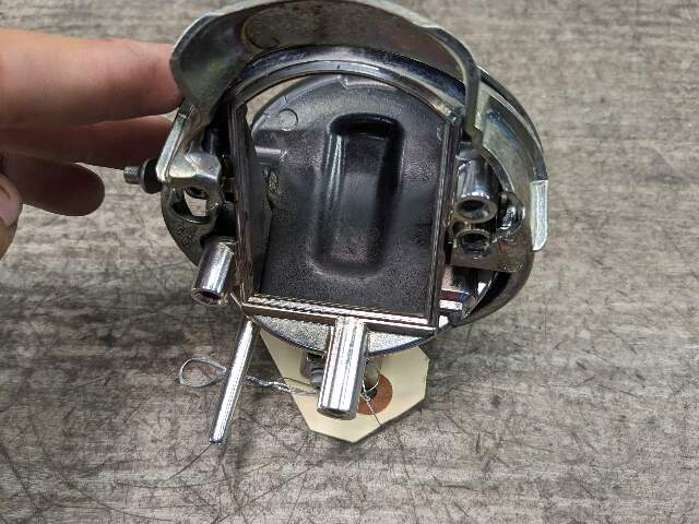 12-18 OEM BMW F13 F12 F06 M6 640i 650i Trunk Lid Emblem Button Ring with RVC*