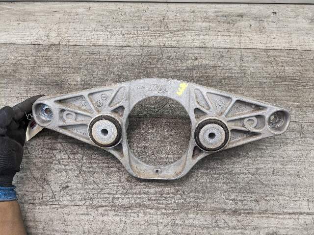 12-19 OEM BMW M6 F06 F12 F13 M5 F10 Rear Differential Adapter Bracket