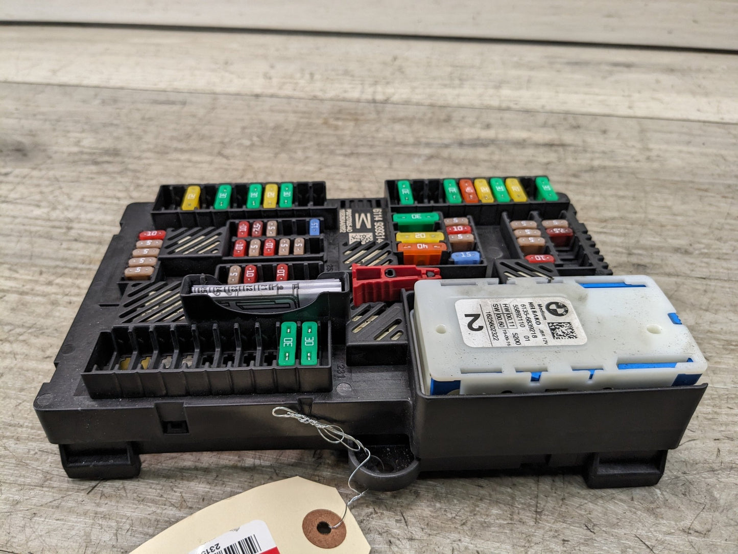 OEM BMW G11 G12 G30 740 750 540 Rear Power Distribution Fuse Relay Junction Box