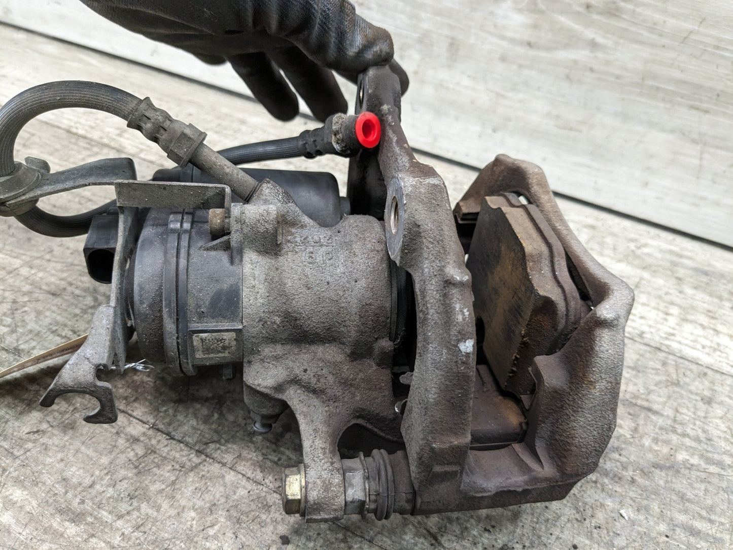 16-21 OEM BMW G30 540 G11 G12 740 750 Rear Left Driver Brake Caliper