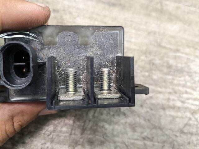 07-16 OEM BMW E90 E92 E60 F10 F13 F02 F30 M3 M6 Cooling Fan Relay Control 150A