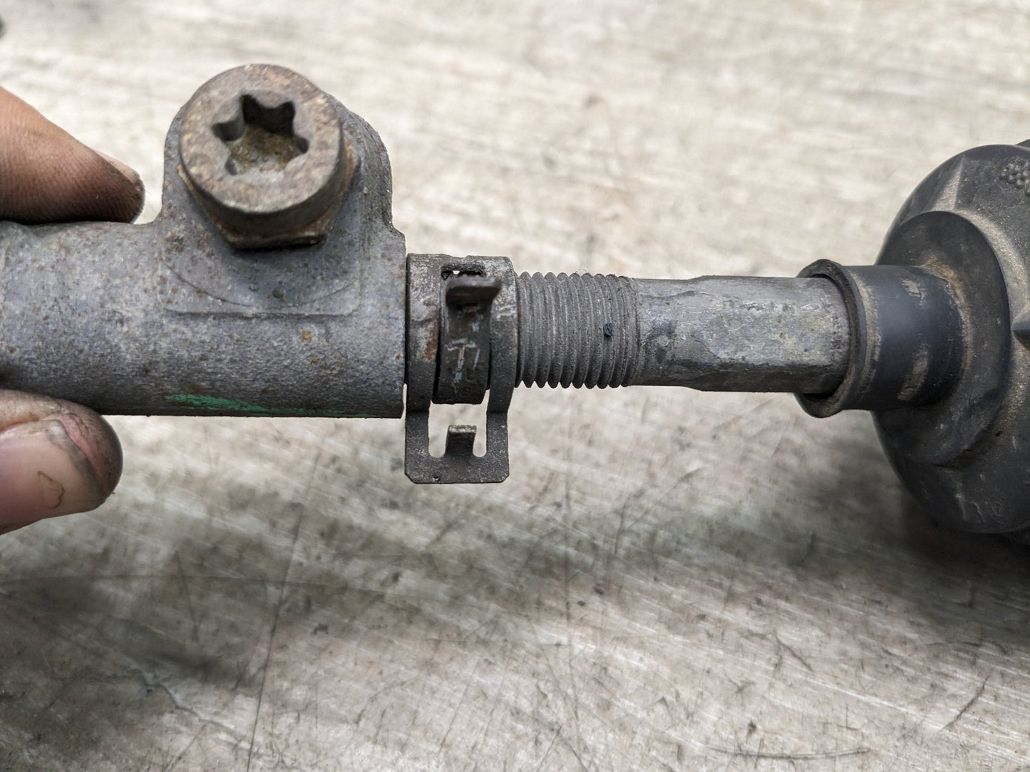 OEM BMW G12 G30 750 AWD Front Right Passenger Side Tie Rod Boot