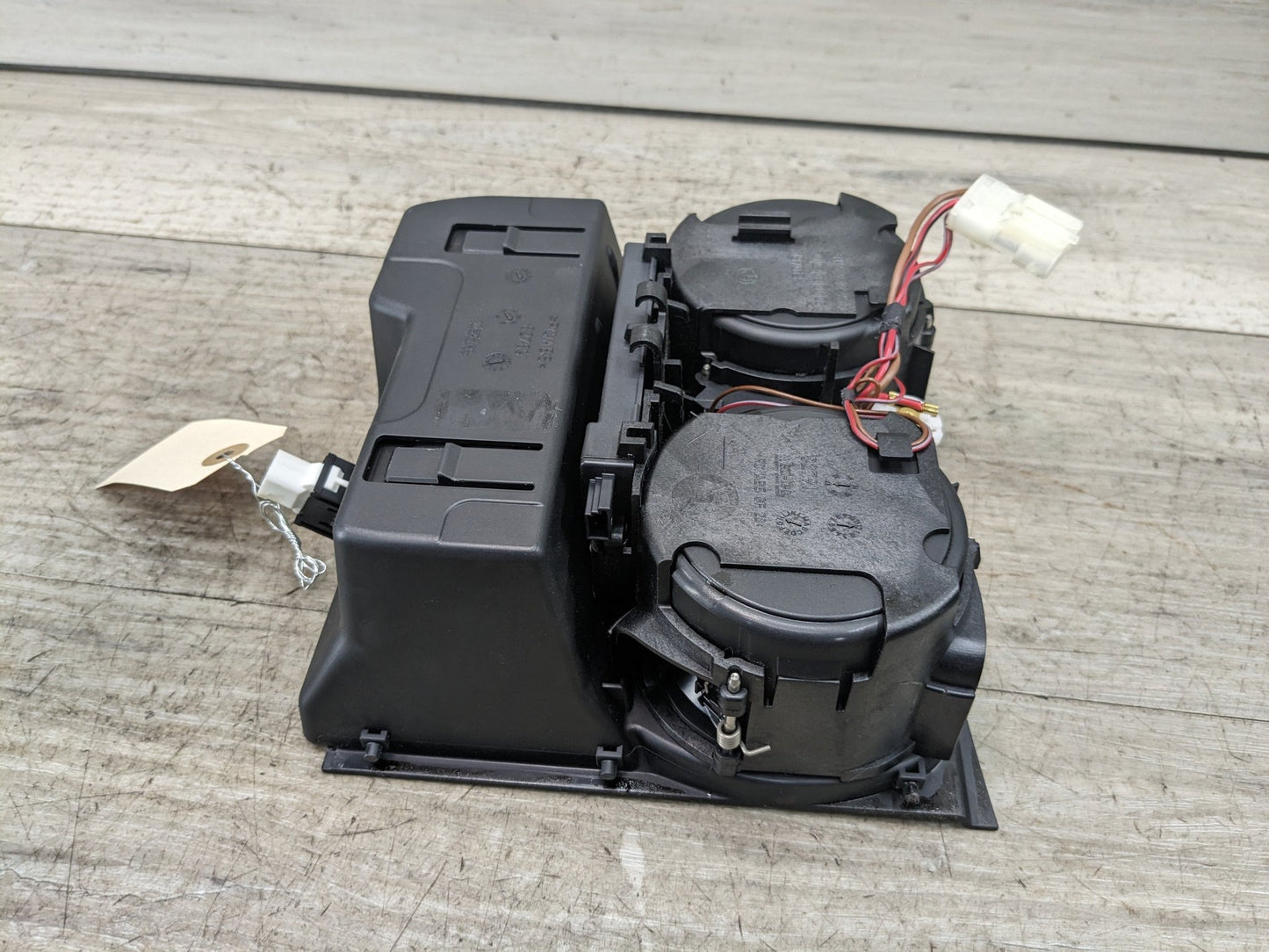 16-19 OEM BMW G11 G12 740 750 Center Console Cup Holder USB Charging Port