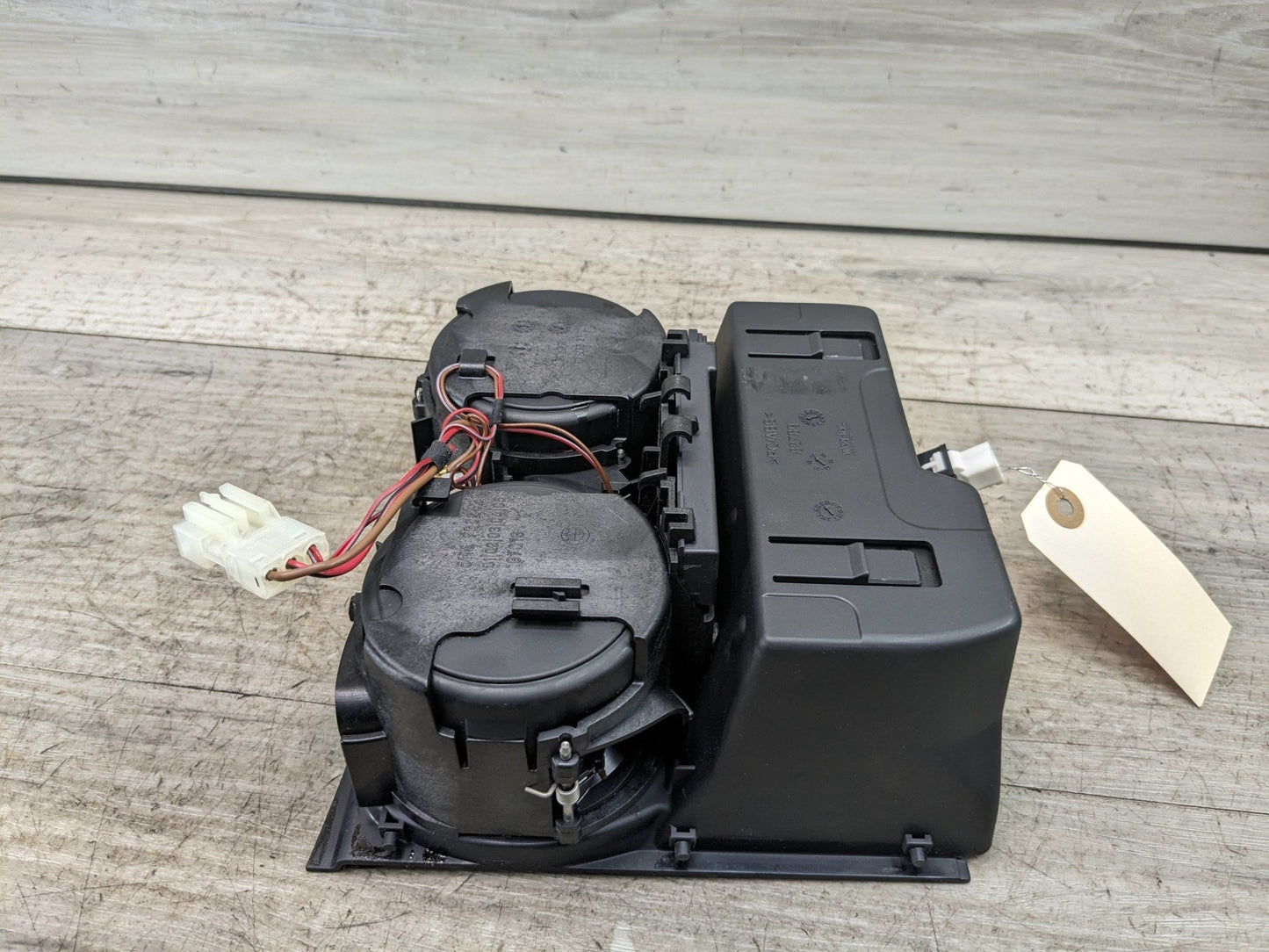 16-19 OEM BMW G11 G12 740 750 Center Console Cup Holder USB Charging Port