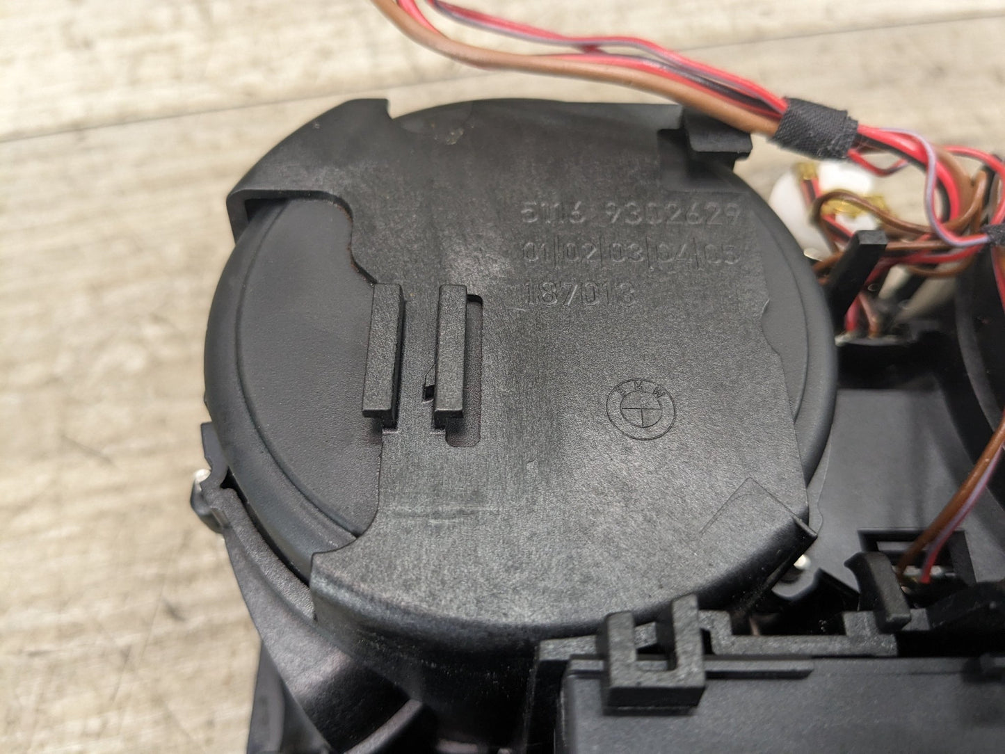 16-19 OEM BMW G11 G12 740 750 Center Console Cup Holder USB Charging Port