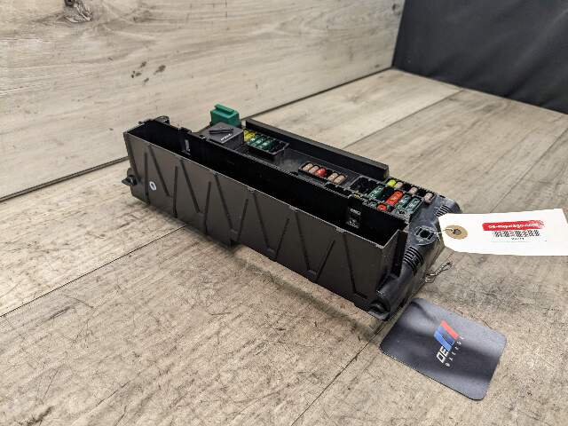 11-18 OEM BMW F25 F26 X3 X4 Front Right Dash Power Distribution Fuse Relay Box
