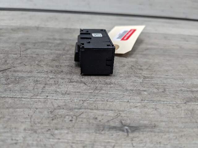 OEM BMW F10 528 535 540 Center Console Rear Right Heated Seat Switch Button