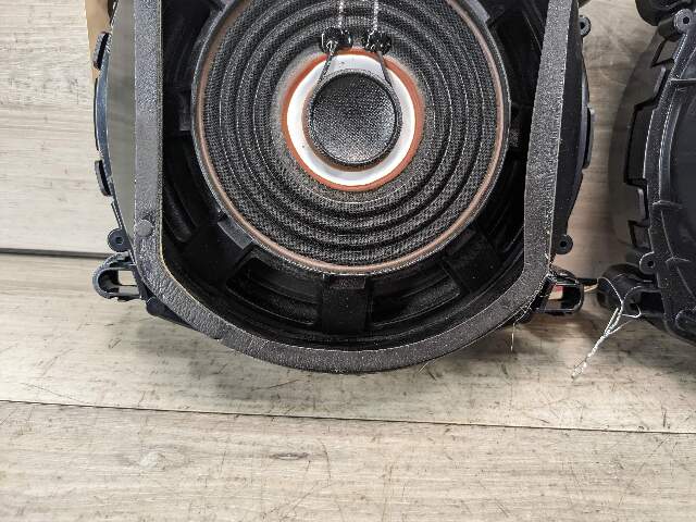OEM BMW F25 X3 F15 X5 Bass Audio Speaker Speakers Sub Subwoofer Hi-Fi SET