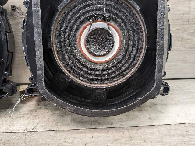 OEM BMW F25 X3 F15 X5 Bass Audio Speaker Speakers Sub Subwoofer Hi-Fi SET