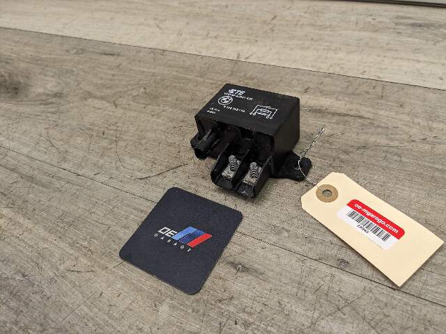 OEM BMW F10 F13 F02 F30 F32 F06 F80 F82 M3 M4 M6 Cooling Fan Relay Control 130A