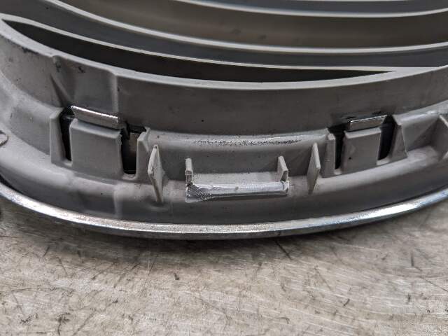 OEM BMW F25 X3 Front Left Driver Side Grille Grille Silver & Chrome*