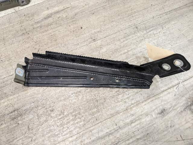 11-18 OEM BMW F25 F26 X3 X4 Front Left Driver Fender Mount Bracket Carrier Set