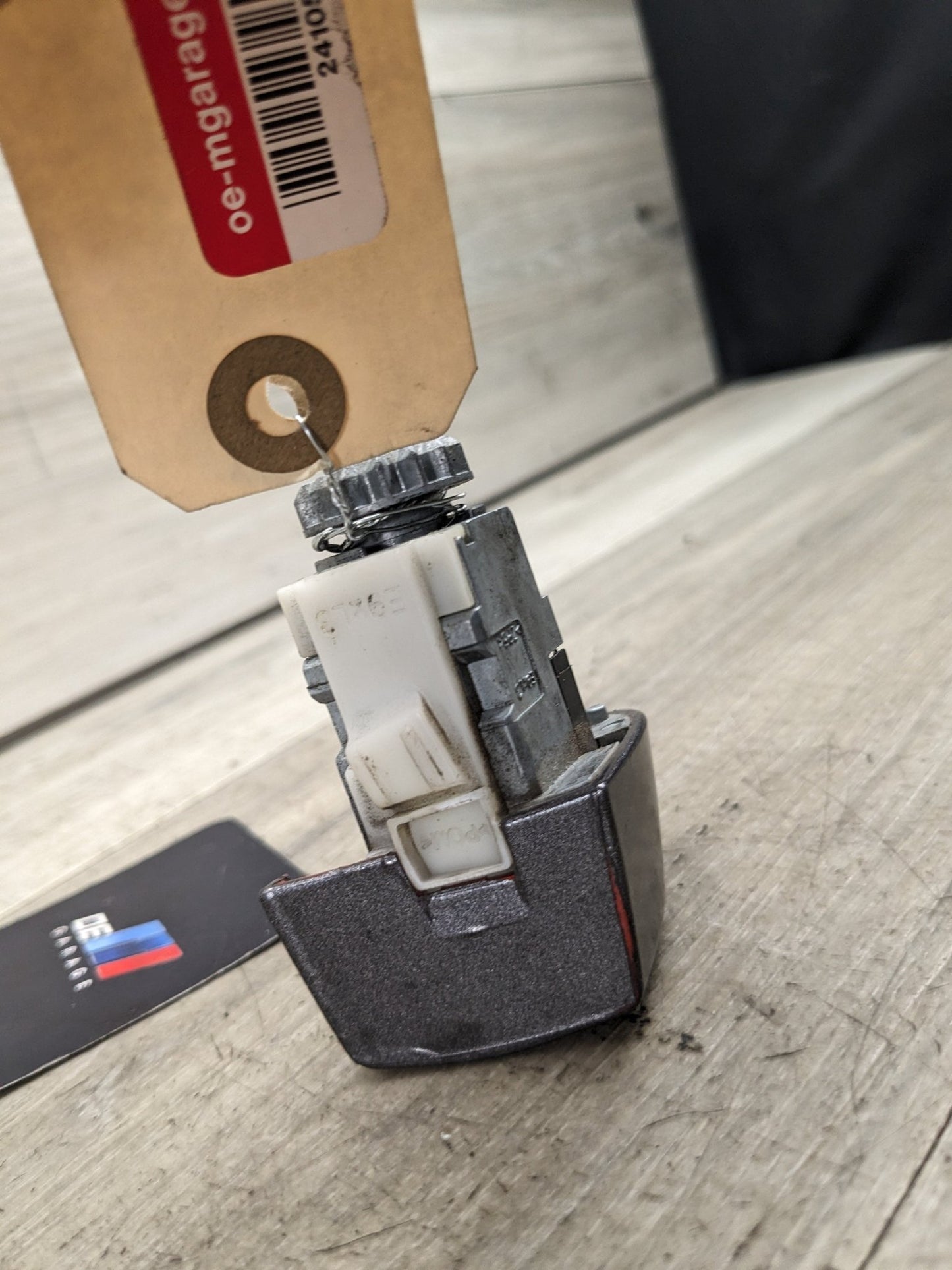 OEM BMW M4 F80 F82 F83 F32 Left Driver Door Lock Key Cylinder Mechanism